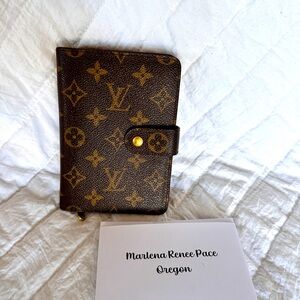 Authentic Louis Vuitton Porte-Papier